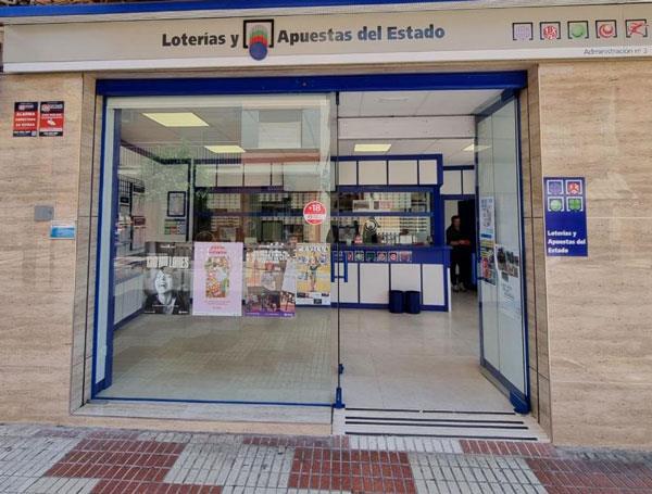 Algemes celebra l'arribada del segon premi de la Loteria Nacional en un moment de dificultats causades per la DANA