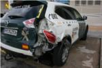 La Gurdia Civil det a tres persones que robaven cotxes en Cullera desprs de xocar contra el vehicle policial